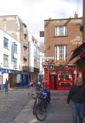 Photograph of a bicycle in Temple Bar, Dublin